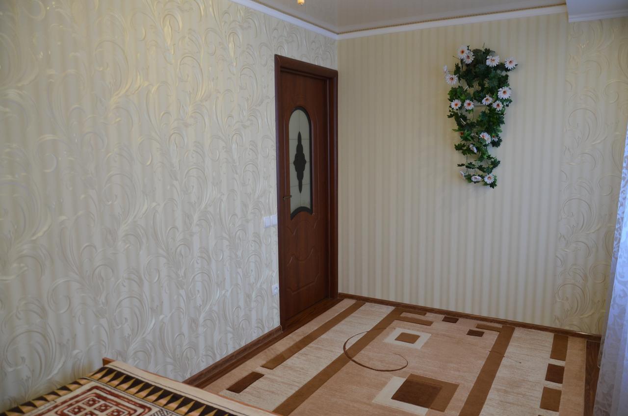 Appartement Ветеринарный à Berdychiv Extérieur photo