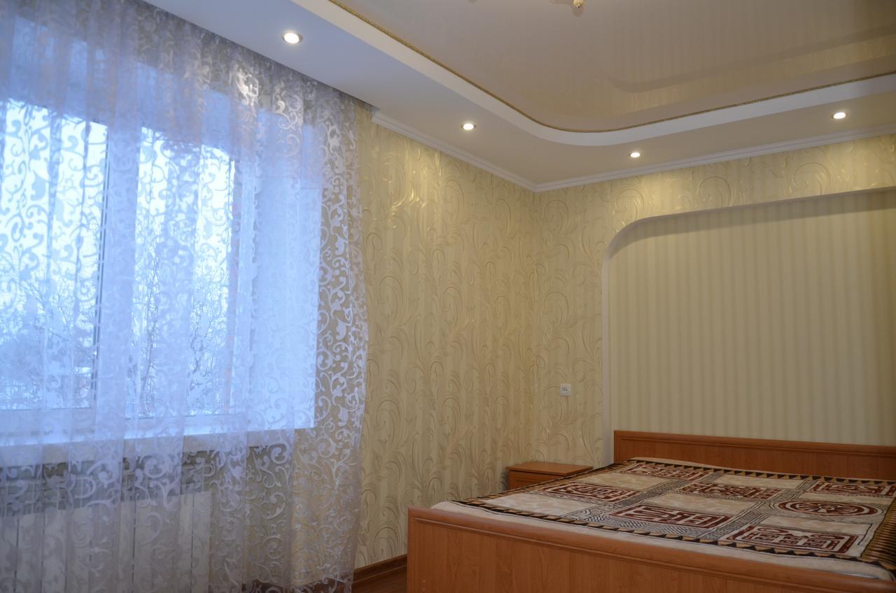 Appartement Ветеринарный à Berdychiv Extérieur photo